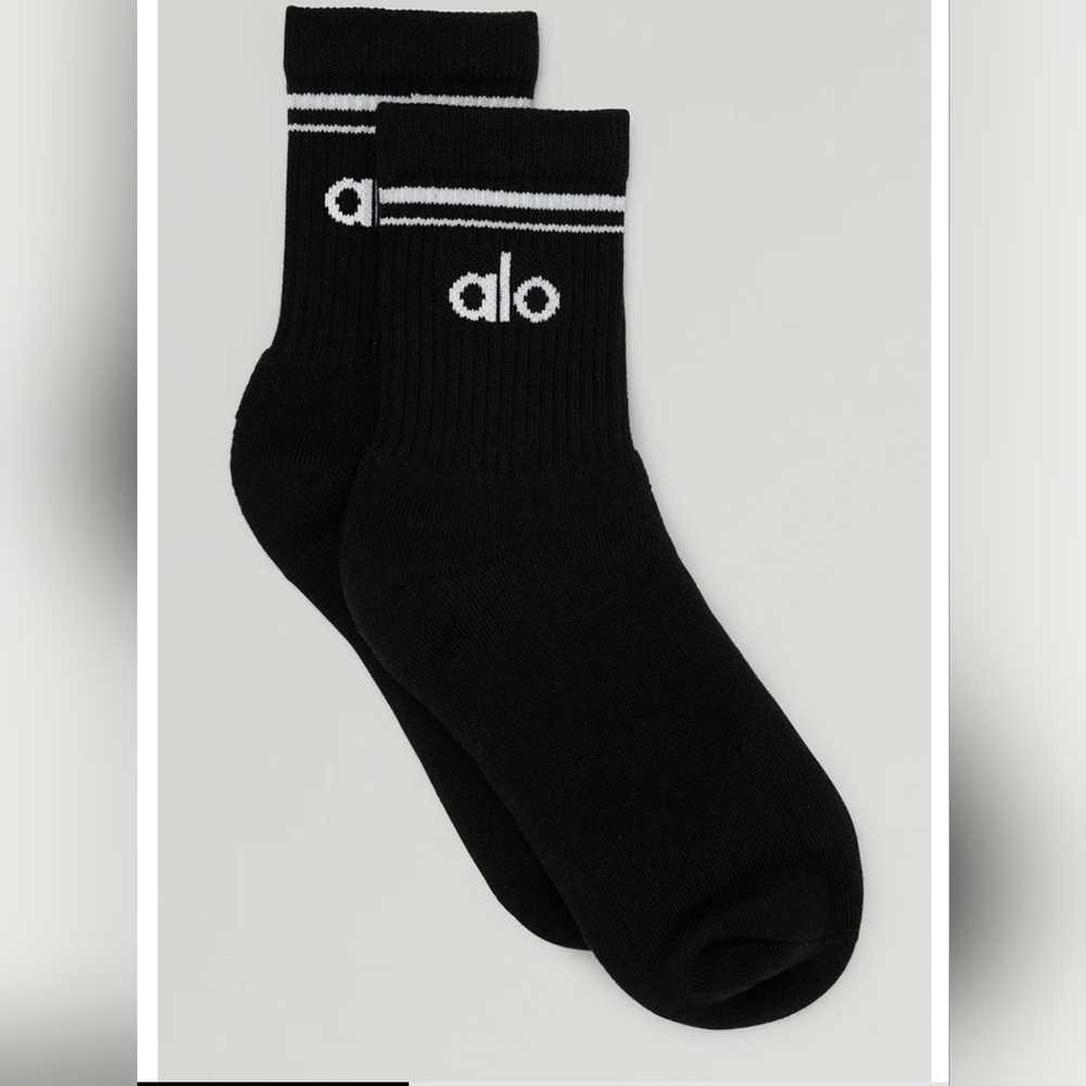 ALO HALF-CREW SOCKS UNISEX- 2 PAIRS*NEW (MEDIUM)